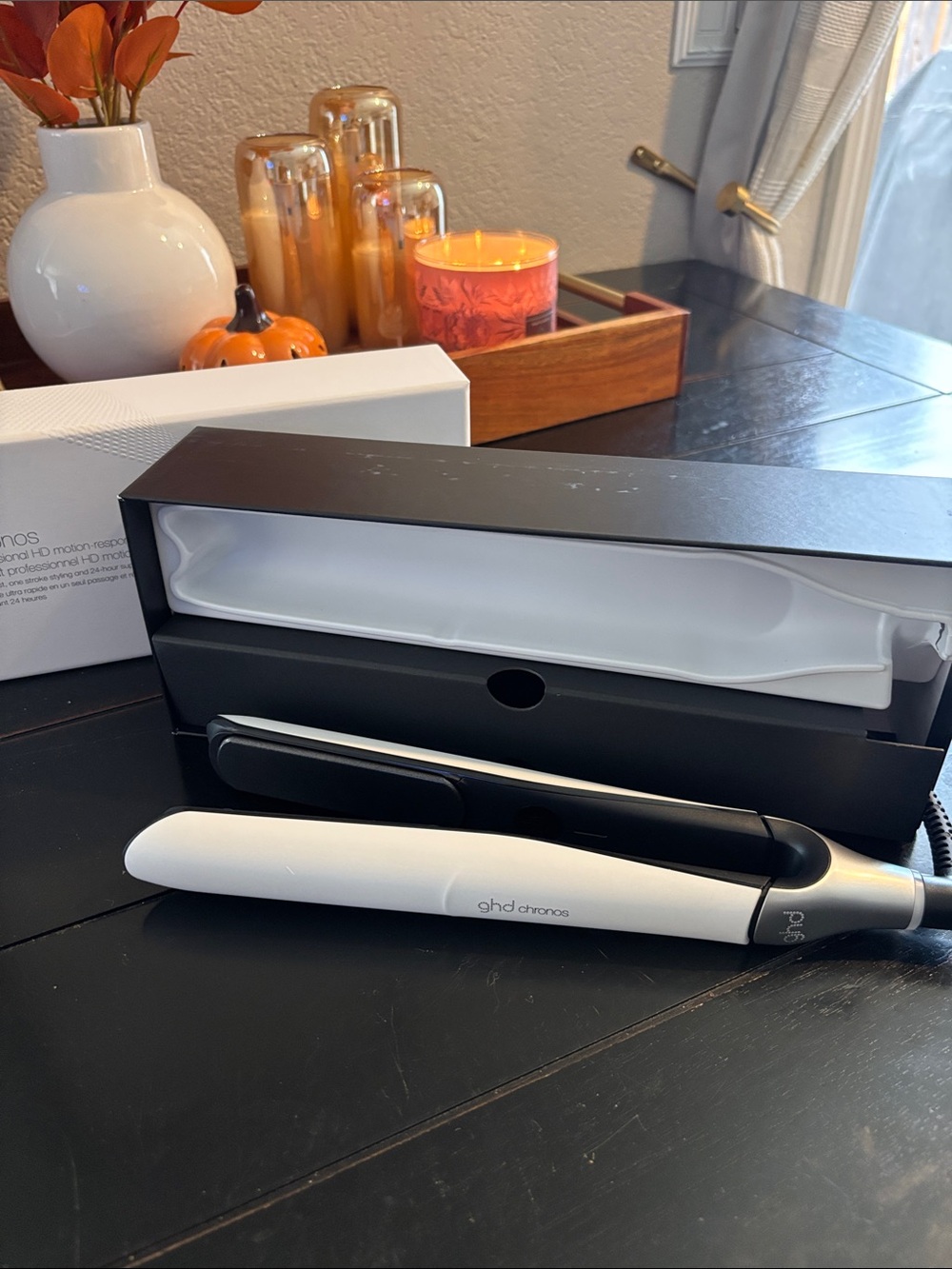 NWT ghd Chronos white 1” flat iron - Picture 3 of 3